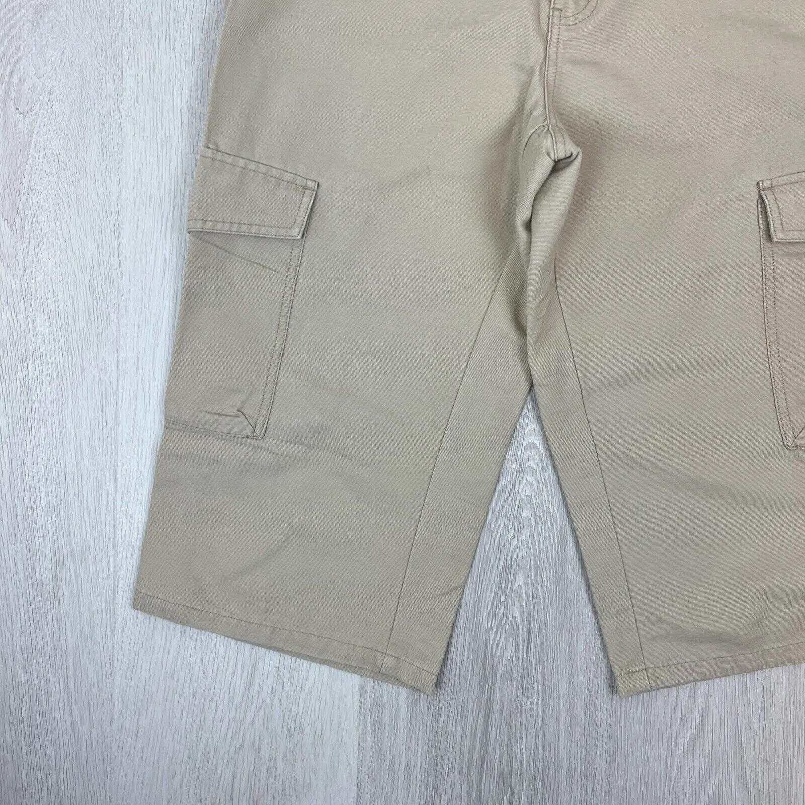 Baleno Womens Beige Long Cargo Short Size XL