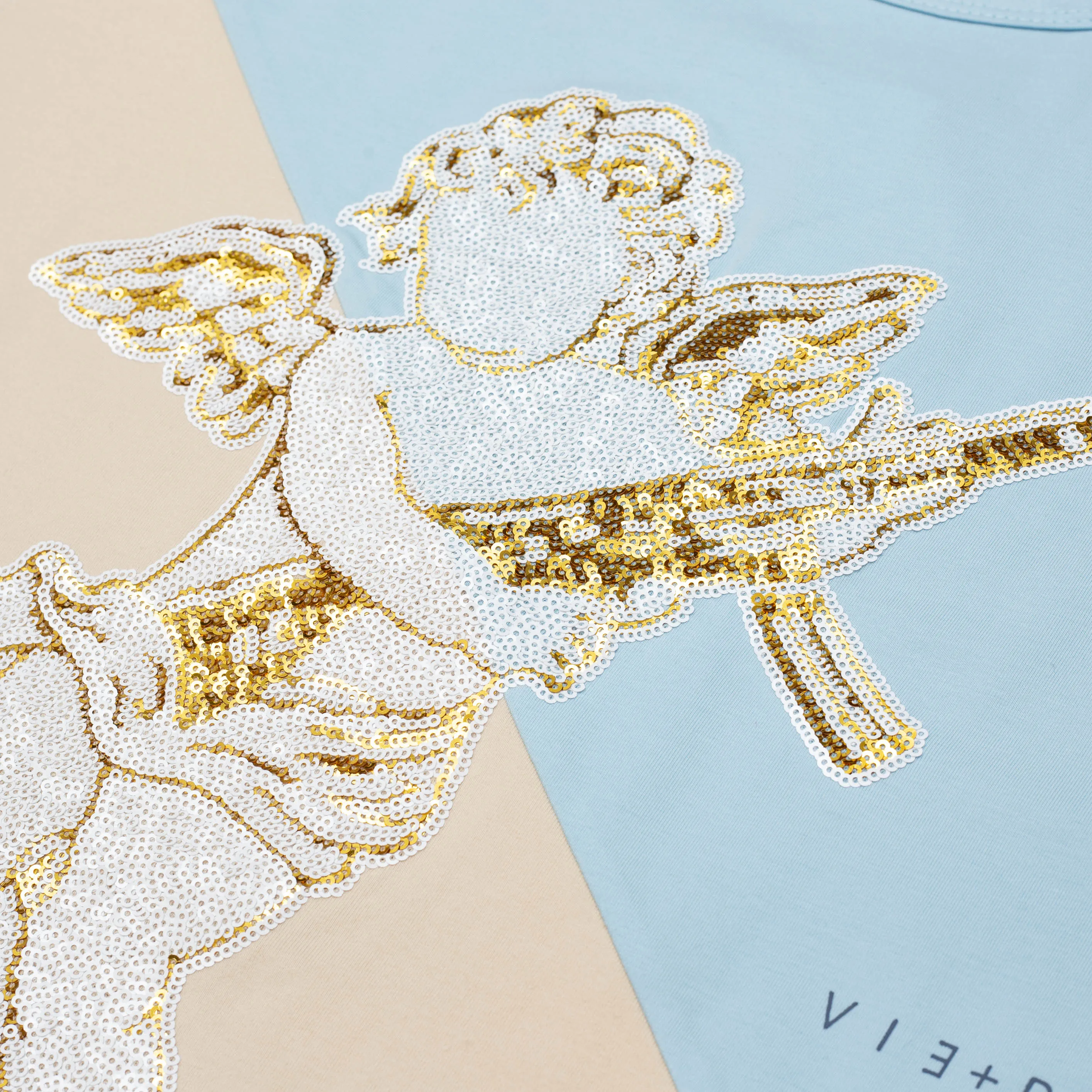 Fly cherub tee