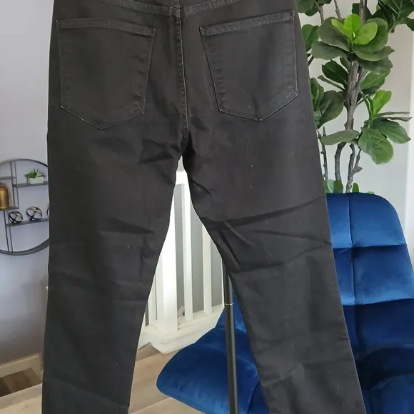 FRAME Slender Trouser Jeans. Chimney Sweep Size 27
