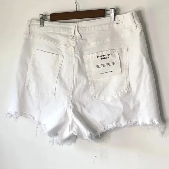 Good American White Distressed Bombshell Denim Shorts Size 18 NWT