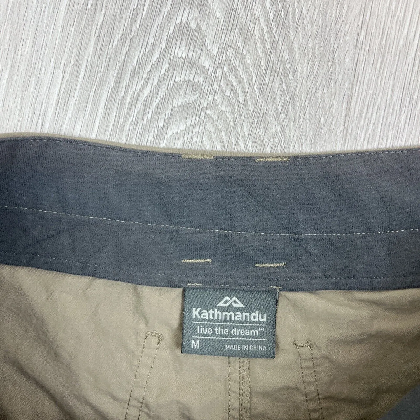 Kathmandu Mens Olive Green Cargo Shorts Size Medium