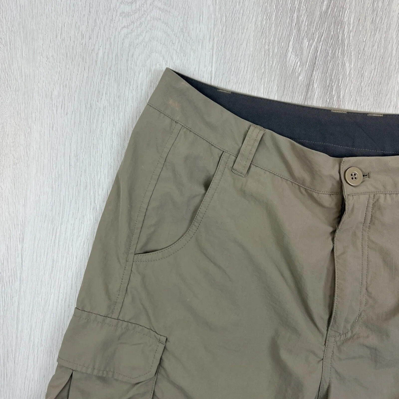 Kathmandu Mens Olive Green Cargo Shorts Size Medium
