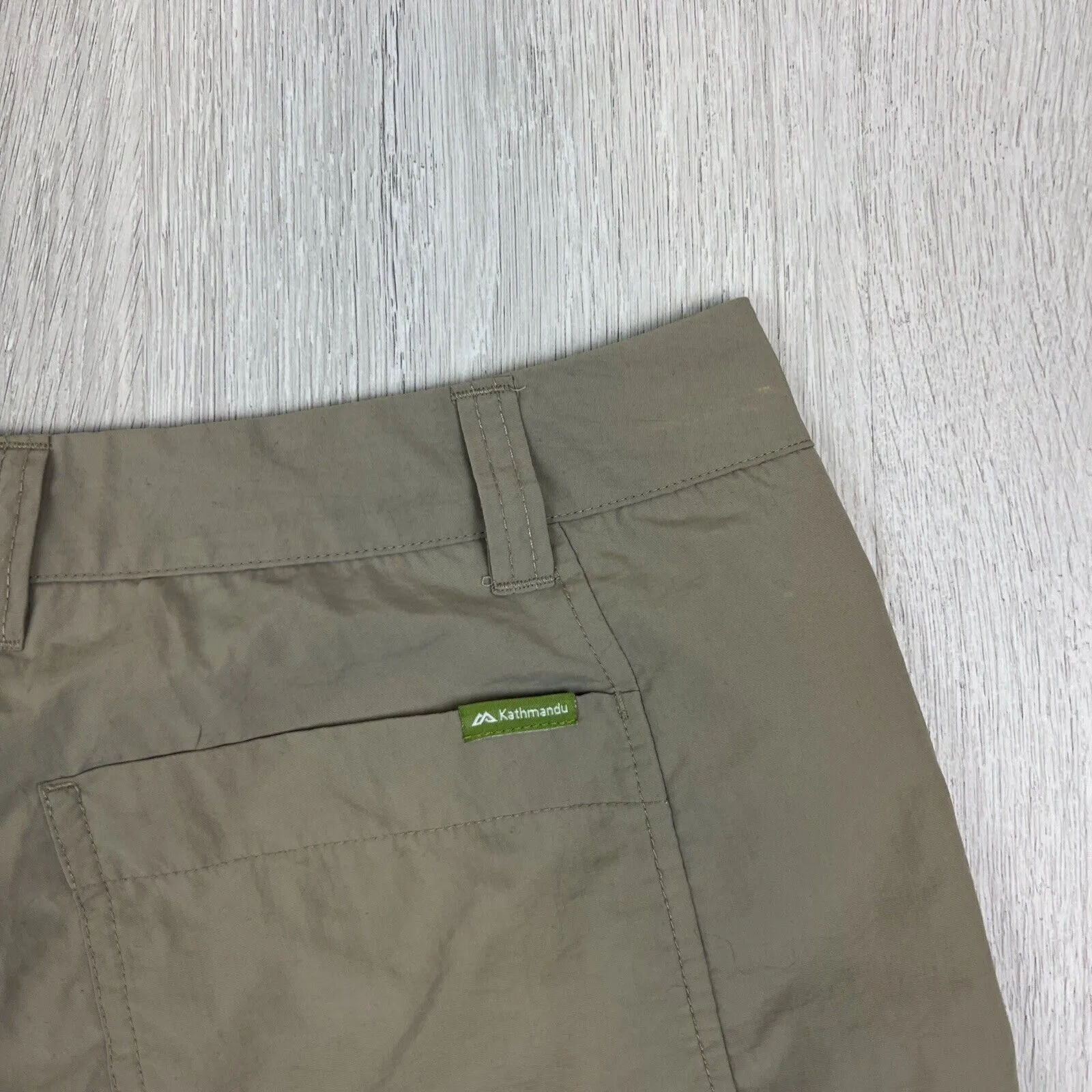 Kathmandu Mens Olive Green Cargo Shorts Size Medium