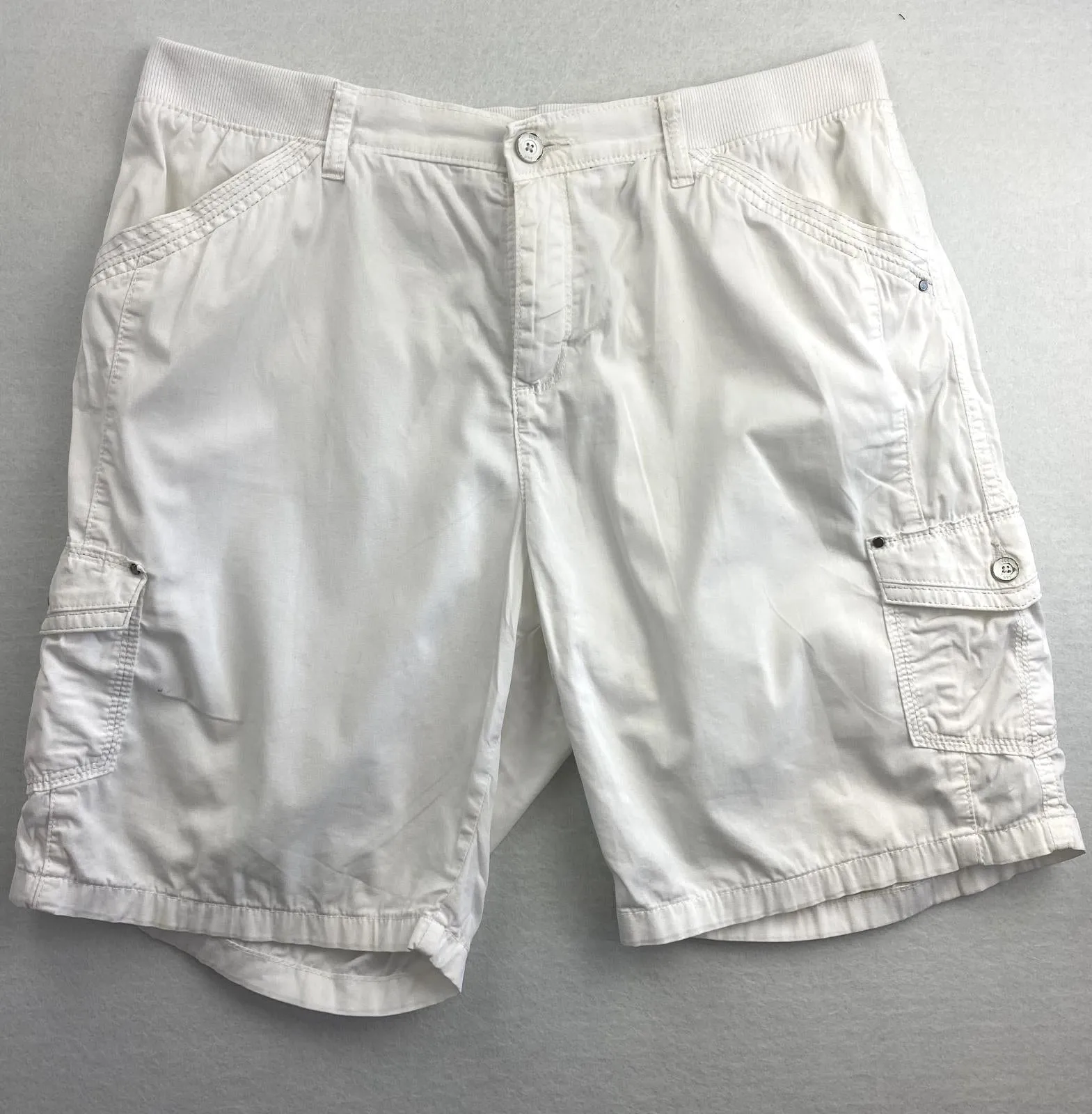 Lee Unisex White Cargo Shorts Size Medium / 14