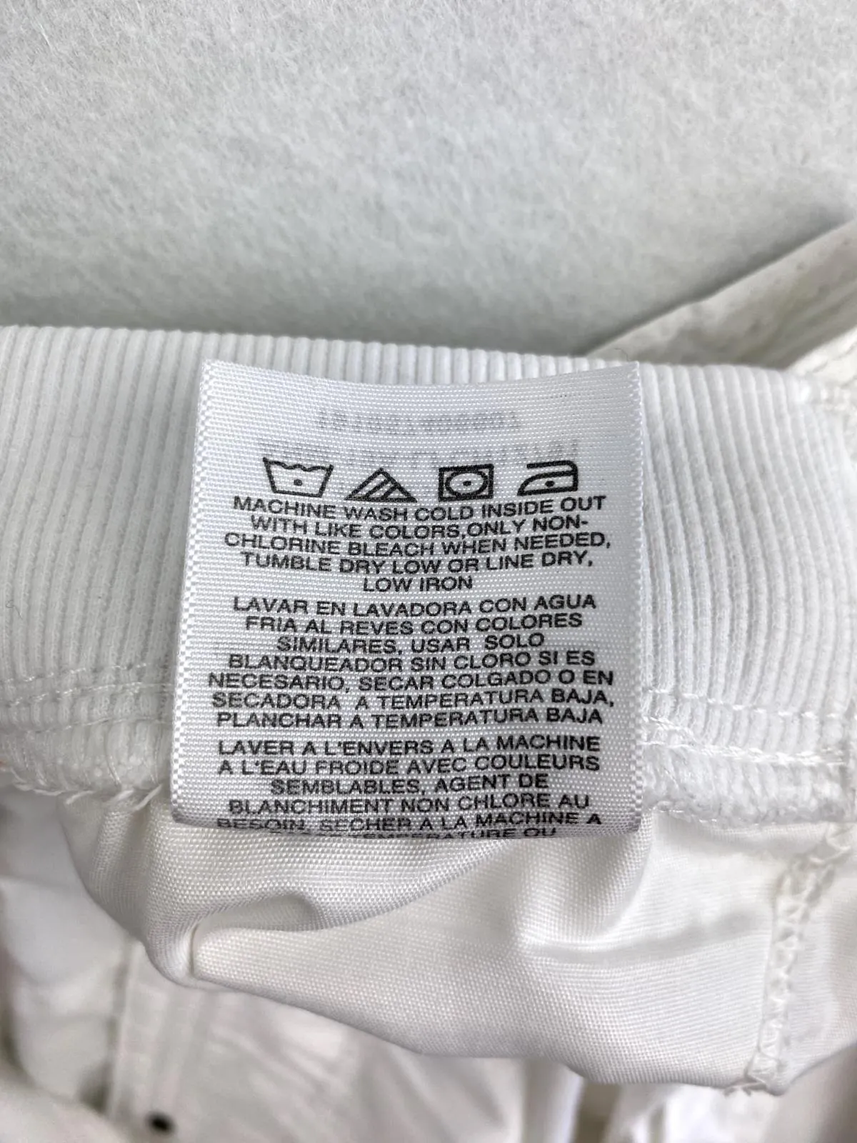Lee Unisex White Cargo Shorts Size Medium / 14