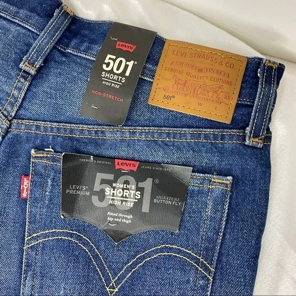 Levi’s Women’s 501 High Rise Denim Jean Shorts 27