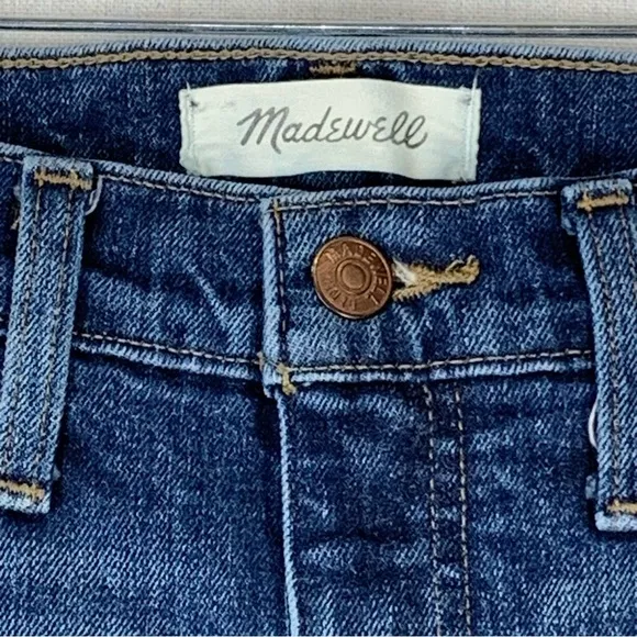Madewell Tomboy Straight Jeans in Chaseley Wash Style #MB499 - Size 25