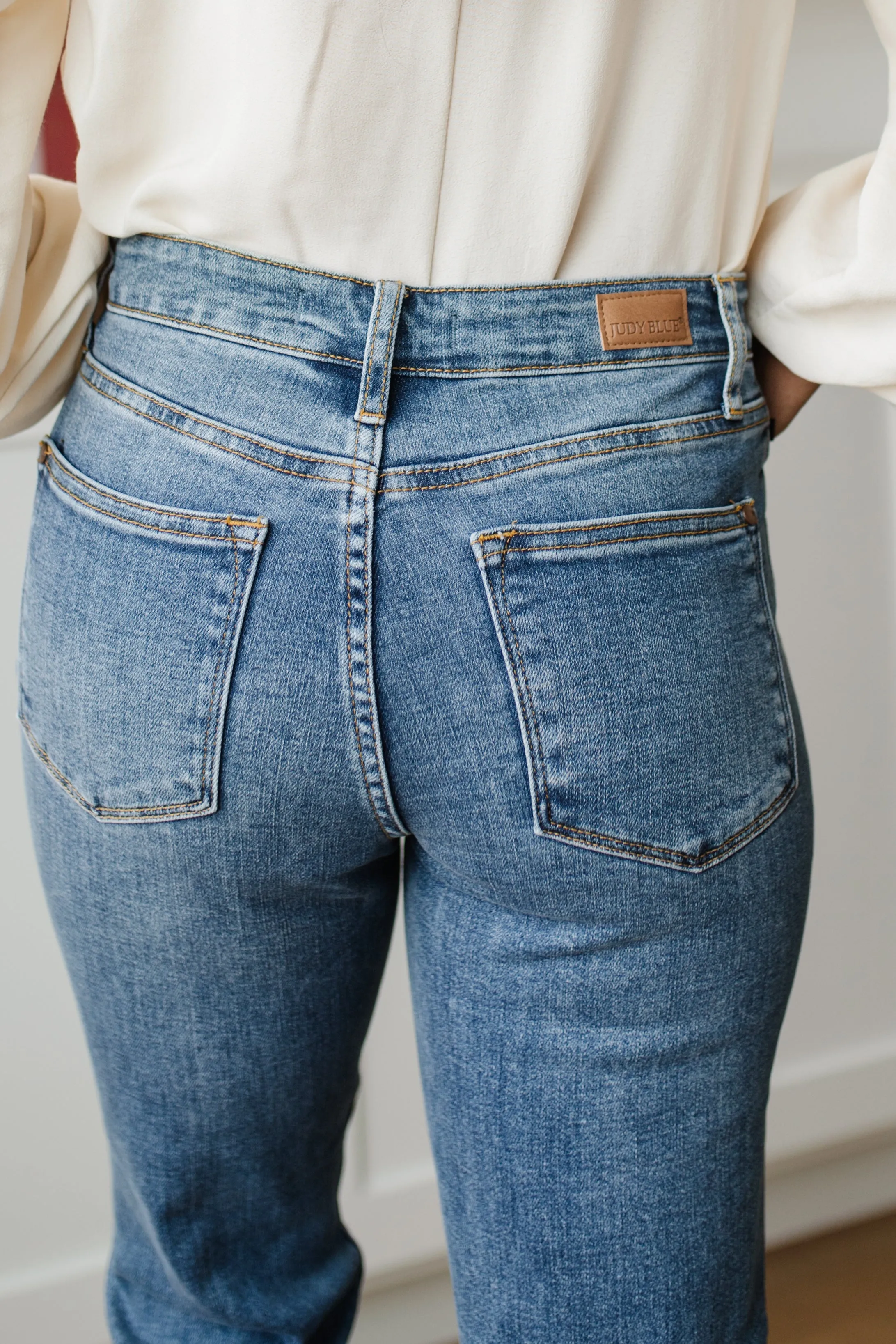 Midrise Destructed Hem Slim Fit (0,1,24)