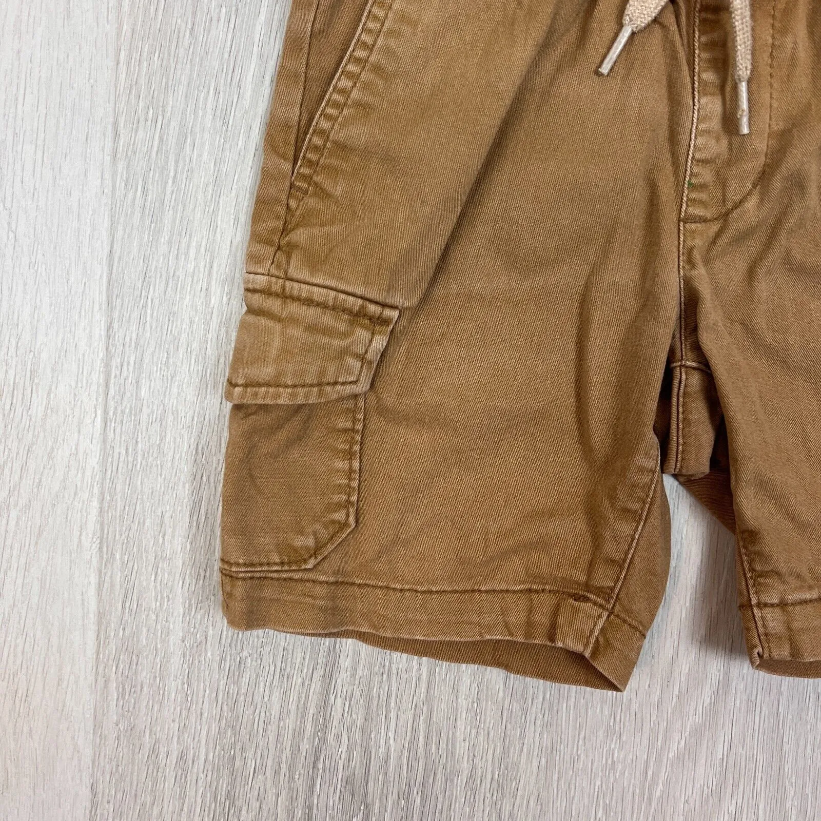 Old Navy Boys Brown Cargo Shorts Size 5 Years
