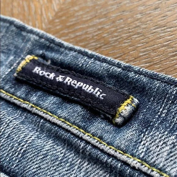 ROCK &amp; REPUBLIC Original Cut Off Denim Shorts 28