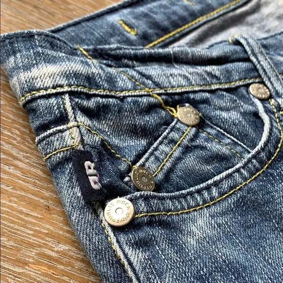 ROCK &amp; REPUBLIC Original Cut Off Denim Shorts 28