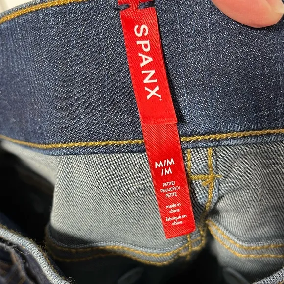 Spanx Shape ankle length skinny jeans size medium petite