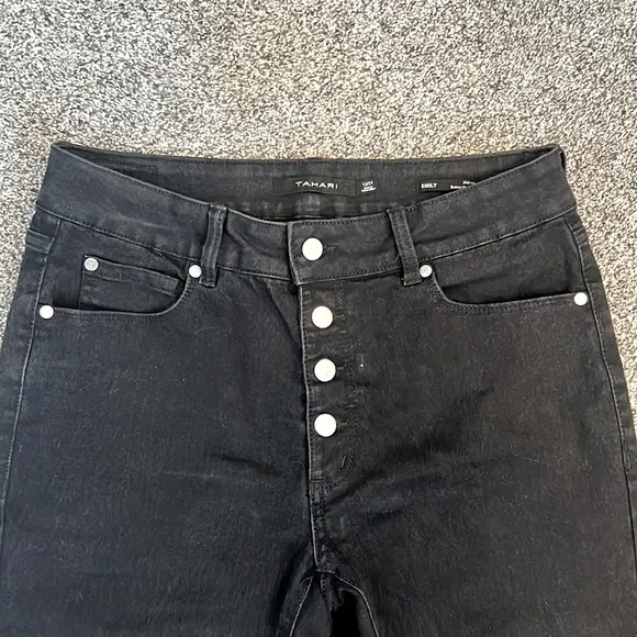 Tahari Emily Mid-Rise Button Fly Capri Black‎ Straight Leg Denim Designer Jeans